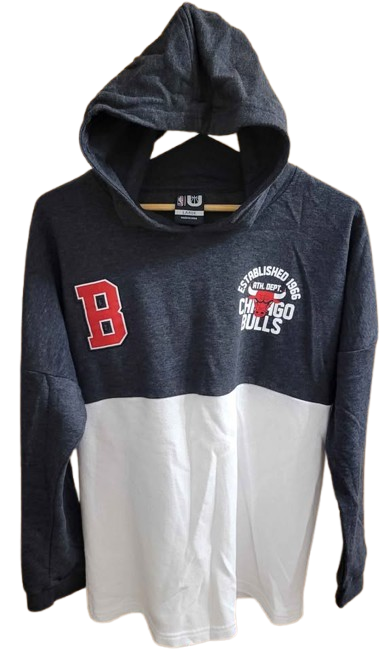 Men's Chicago Bulls NBA Hoodie Sweater — Size Large