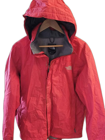 Men's North Face Jacket — Size M / Red