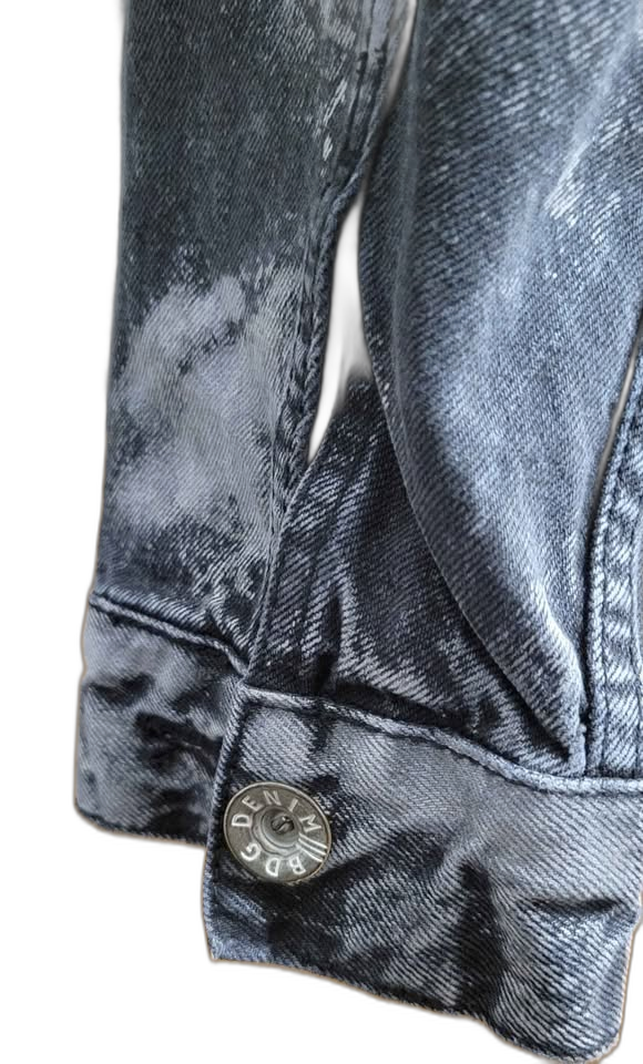 Rare π₯ Men's BDG Grey Acid Wash Denim Jacket β Size Large/XL - Image 2